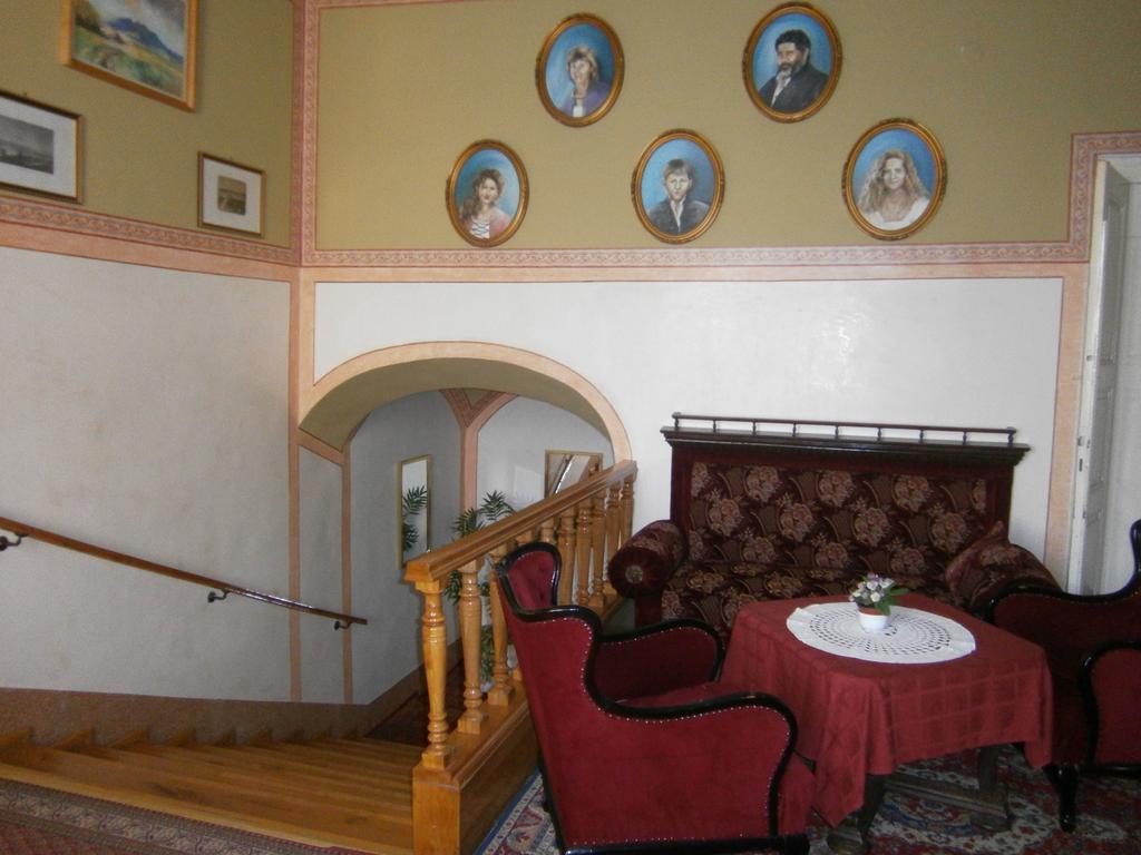 Kastelyfogado Sitke Hotel Luaran gambar